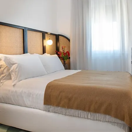 Magnolia Boutique Rooms-3